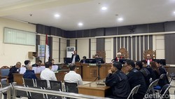 Duo Bos Sritex Dituntut 16 Tahun Bui di Kasus Korupsi Fasilitas Kredit