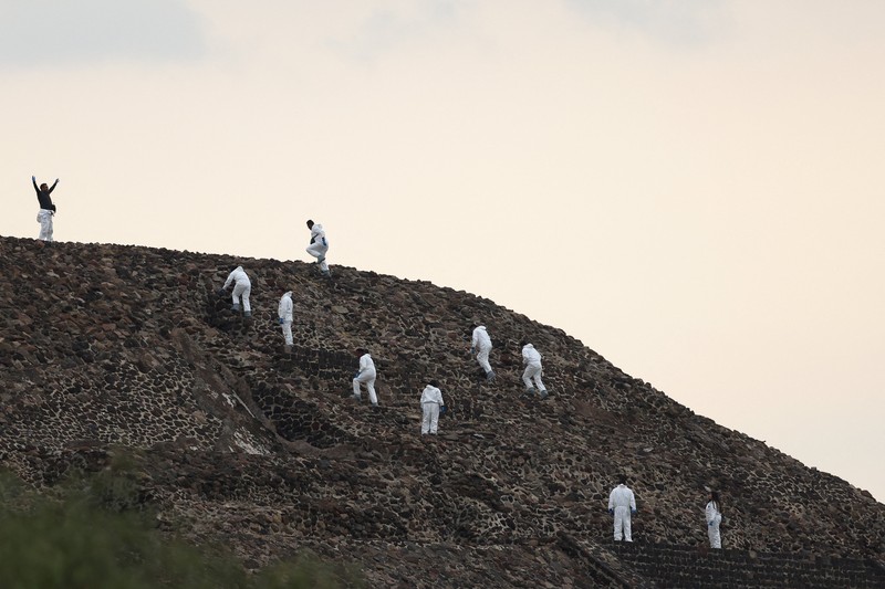 Aksi penembakan terjadi di situs arkeologi Teotihuacan di Meksiko. Satu orang wanita yang merupakan warga Kanada tewas dan empat orang lainnya terluka, Selasa (21/4/2026). (REUTERS/Luis Cortes)
