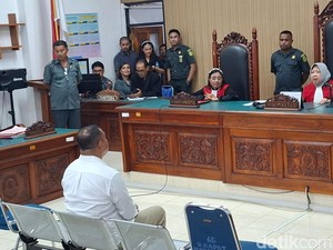 Anggota DPRD Kupang Divonis Bebas Kasus Penelantaran Istri-Anak