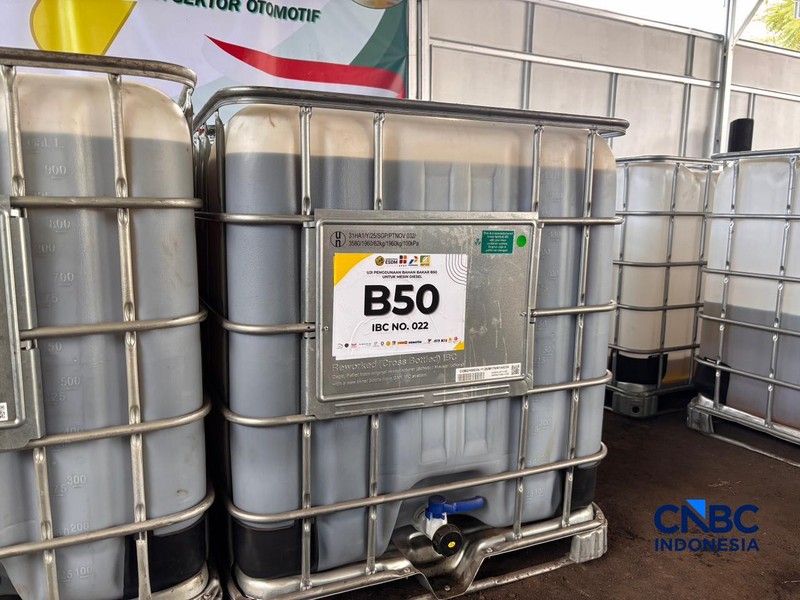 Uji kandungan campuran bahan bakar B50, di Wisma Balitsa, Lembang, Jawa Barat. Selasa (21/4/2026). (CNBC Indonesia/Firda Dwi Muliawati)