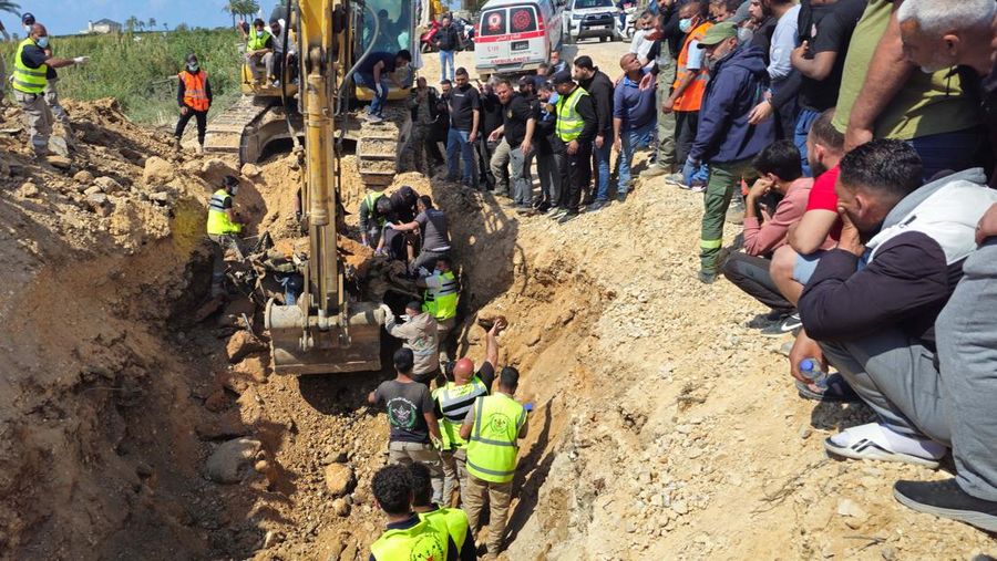 Drone Israel menghantam kota di selatan Lebanon. Peristiwa itu terjadi di tengah gencatan senjata 10 hari yang telah disepakati kedua negara, Senin (20/4/2026). (REUTERS/Marko Djurica)