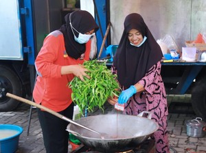 Kemensos Salurkan Bantuan Rp16,7 M untuk Korban Banjir di Langkat
