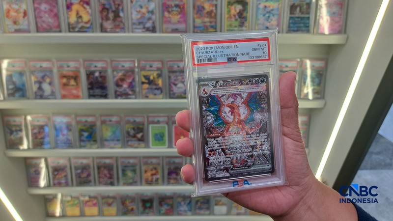 Penjualan kartu Pokemon pada toko ONcards di Mal Agora, Jakarta, Selasa (21/4/2026). (CNBC Indonesia/Faisal Rahman)