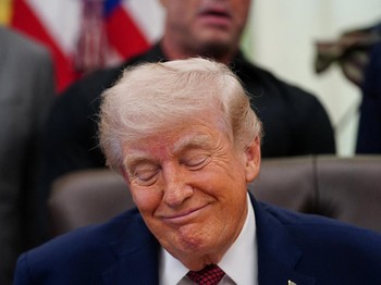Presiden AS Donald Trump memperpanjang gencatan senjata antara Amerika Serikat dengan Iran.