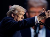 Profil Trump saat berpidato. (REUTERS/Evan Vucci)