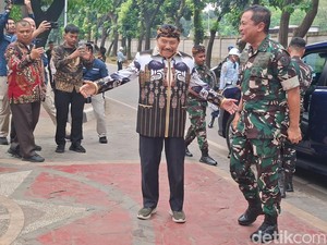 AM Hendropriyono Sambut KSAU Kunjungi Kraton Majapahit Jakarta