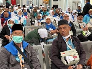 Jemah Haji Kloter 1 Embarkasi Yogyakarta Tiba di Madinah Hari Ini