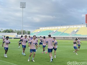 Marcos Reina Boyong 22 Pemain Persik Hadapi PSM Makassar, Ada Jebolan Arsenal