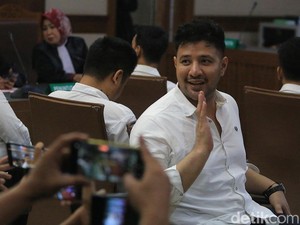 Video Dokter Kamelia Siap Temani Ammar Zoni Jalani Masa Tahanan