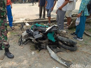 Penampakan Beat Remuk Dihantam Mobil Tabung Oksigen di Banyumas