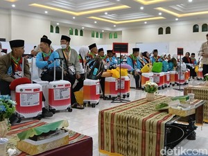 Sakit Ulu Hati-Sesak Napas, 2 CJH Lombok Barat Dilarikan ke RS