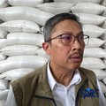 Direktur Pengadaan Bulog, Prihasto Setyanto saat ditemui di gudang JDP Karawang 1 Logistic Park, Jawa Barat, Kamis (23/4/2026). (CNBC Indonesia/Martyasari Rizky)