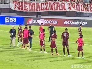 Sadikin Aksa Saksikan Kemenangan PSM 3-1 Atas Persik di Stadion BJ Habibie