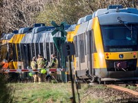 Dua kereta api bertabrakan antara Hilleroed dan Kagerup di Isteroedvejen, Kamis, (23/4/2026). (via REUTERS/Steven Knap)