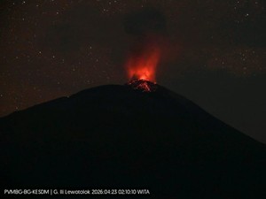 Dua Gunung di NTT Meletus Semalam, Warga Diimbau Waspada