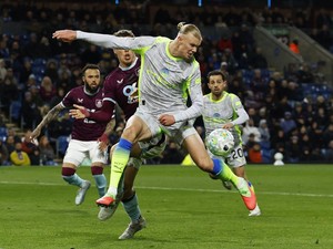 Burnley Vs Man City: Menang 1-0, The Citizens Rebut Puncak Klasemen