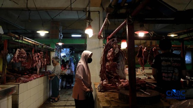 Penampakan Pedagang Daging Usai Pemerintah Kerek Harga Acuan Sapi