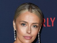 Corinna Kopf menghadiri Streamy Awards Tahunan ke-9 di The Beverly Hilton Hotel. (Getty Images via AFP/JON KOPALOFF)