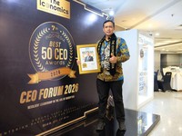 Dirut BULOG Raih “Indonesia Best 50 CEO Awards 2026”, Perkuat Capaian Rekor Stok Beras 5 Juta Ton, Kamis (23/4/2026). (Dok. Bulog)