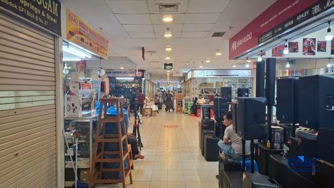 Warga RI Tunda Beli Barang Elektronik AC-TV, Pertanda Apa?