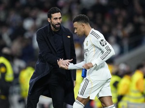 Mourinho Sedih Arbeloa Diserang Mbappe