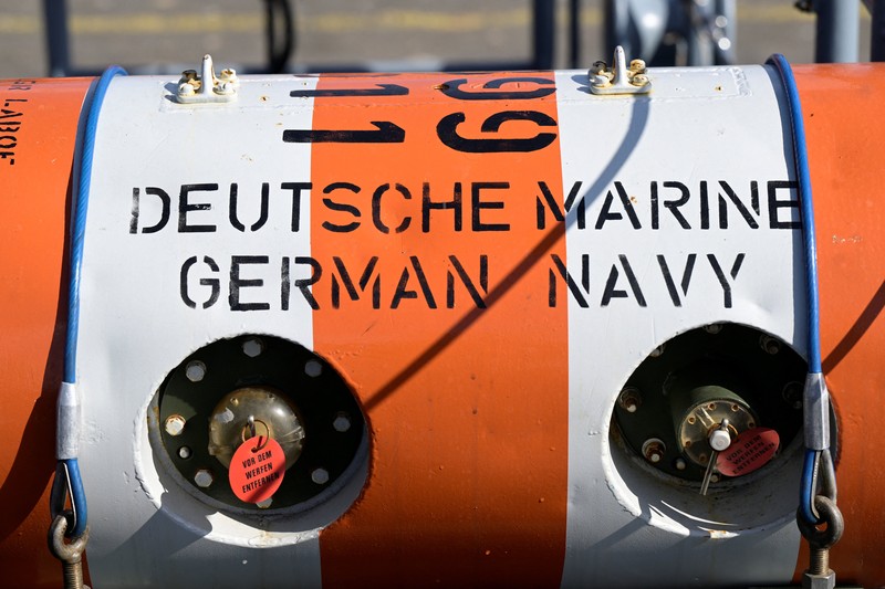 Pemandangan umum kapal-kapal di pangkalan Angkatan Laut Jerman di Kiel, Jerman, 23 April 2026. (REUTERS/Fabian Bimmer)