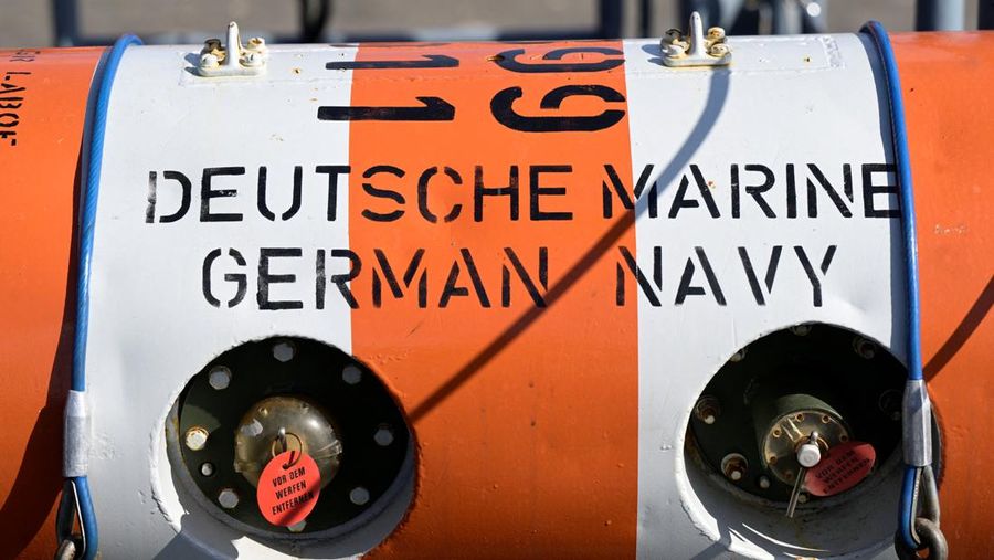 Sebuah drone bawah air di pangkalan Angkatan Laut Jerman, sebagai bagian dari Bundesmarine, mempresentasikan kemampuan dan aplikasi penanggulangan ranjau di Kiel, Jerman, 23 April 2026.