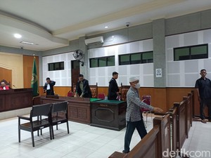 Terbukti Jual Tanah Pecatu, Kades di Lombok Barat Divonis 2 Tahun