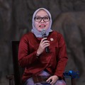 Wakil Menteri Koperasi Farida Farichah, memberikan pemaparan  dalam acara Top Women Fest 2026. Mengusung tema "A Celebration of Powerful Women: Strong Women, Strong Economy" di Area Relief Sarinah, Jakarta, Sabtu (25/4/2026). (CNBC Indonesia/Tri Susi