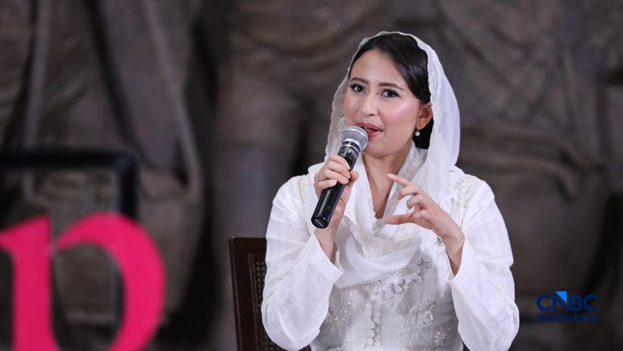 Wakil Menteri Perdagangan Dyah Roro, memberikan pemaparan dalam acara Top Women Fest 2026. Mengusung tema "A Celebration of Powerful Women: Strong Women, Strong Economy" di Area Relief Sarinah, Jakarta, Sabtu (25/4/2026). (CNBC Indonesia/Tri Susilo)