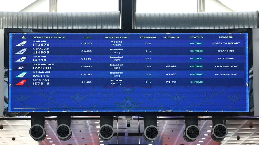 Bandara Internasional Imam Khomeini di Teheran mulai kembali melayani sejumlah penerbangan internasional pada Sabtu (24/4/2026). (via REUTERS/Majid Asgaripour)