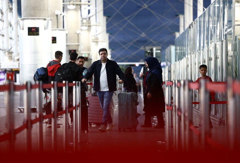 Bandara Internasional Imam Khomeini di Teheran mulai kembali melayani sejumlah penerbangan internasional pada Sabtu (24/4/2026). (via REUTERS/Majid Asgaripour)