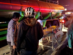 Hilang Kendali, Pelajar Tulungagung Tewas Terlindas Truk Tangki