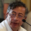 Presiden Kolombia Gustavo Petro menghadiri pertemuan dengan Presiden sementara Venezuela Delcy Rodriguez (tidak terlihat dalam foto) di Caracas, Venezuela, (24/4/2026). (REUTERS/Leonardo Fernandez Viloria)
