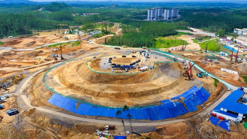 Presiden Prabowo Subianto telah menandatangani desain pembangunan Kawasan Legislatif dan Yudikatif di Ibu Kota Nusantara (IKN). Penandatanganan ini menjadi salah satu langkah dalam memperkuat Nusantara sebagai pusat pemerintahan dan ibu kota politik