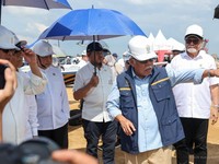 Presiden Prabowo Subianto telah menandatangani desain pembangunan Kawasan Legislatif dan Yudikatif di Ibu Kota Nusantara (IKN). Penandatanganan ini menjadi salah satu langkah dalam memperkuat Nusantara sebagai pusat pemerintahan dan ibu kota politik