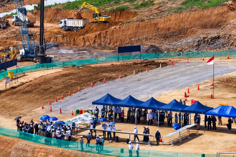 Presiden Prabowo Subianto telah menandatangani desain pembangunan Kawasan Legislatif dan Yudikatif di Ibu Kota Nusantara (IKN). Penandatanganan ini menjadi salah satu langkah dalam memperkuat Nusantara sebagai pusat pemerintahan dan ibu kota politik Indonesia. (Dok. IKN)