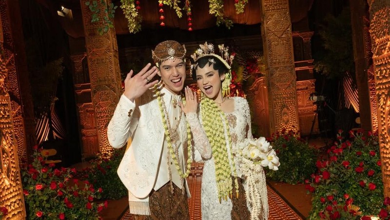 Syifa Hadju resmi menikah dengan El Rumi pada Minggu, 26 April 2026. (Tangkapan layar instagram @elelrumi)