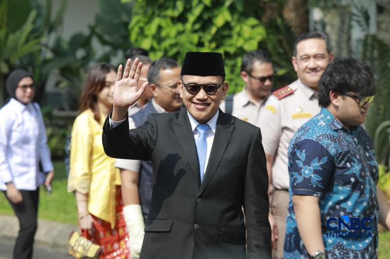 Dudung Abdurachman tiba di Istana Negara, Jakarta, Senin (27/4/2026). (CNBC Indonesia/Muhammad Sabki)