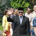 Foto: Abdul Kadir Karding tiba di Istana Negara, Jakarta, Senin (27/4/2026). (CNBC Indonesia/Muhammad Sabki)