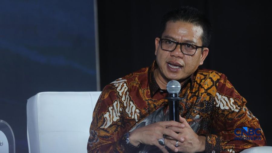 Bupati Kabupaten Bandung, Dadang Supriatna dalam acara CNBC Indonesia Food Summit 2026, di Menara Bank Mega, Jakarta, Senin, (27/4/2026)