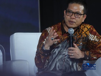 Bupati Kabupaten Bandung, Dadang Supriatna dalam acara CNBC Indonesia Food Summit 2026, di Menara Bank Mega, Jakarta, Senin, (27/4/2026). (CNBC Indonesia/Tri Susilo)