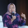 Deputi Bidang Koordinasi Ketenagakerjaan dan Kemanan Pangan, Nani Hendiarti memberi pemaparan dalam acara CNBC Indonesia Food Summit 2026, di Menara Bank Mega, Jakarta, Senin, 27/4. (CNBC Indonesia/Tri Susilo)