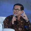 Direktur Operasi PT Pupuk Indonesia (Persero), Dwi Satriyo Annurogo dalam acara CNBC Indonesia Food Summit 2026, di Menara Bank Mega, Jakarta, Senin, 27/4. (CNBC Indonesia/Tri Susilo)