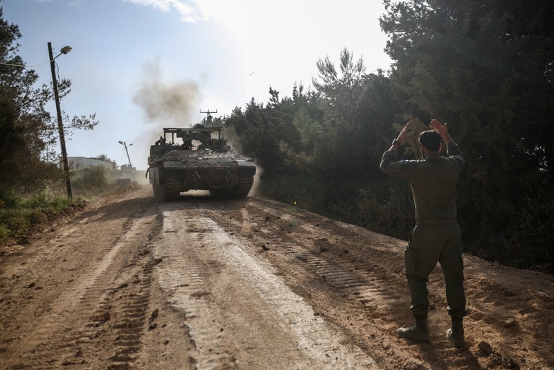 Smoke rises in Lebanon following an Israeli strike, as seen from the Israeli side of the Israel-Lebanon border, in northern Israel, April 26, 2026. REUTERS/Shir Torem