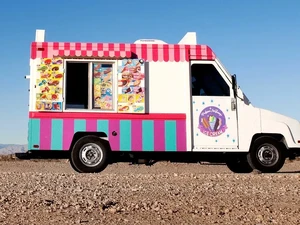 Iseng Jualan Es Krim, Paramedis Ini Malah Raup Rp 1,3 Miliar Setahun!