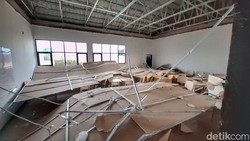 Plafon SMKN 1 Soreang Bandung Ambruk, 5 Siswa Luka-luka