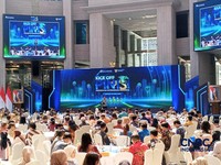 Menko Perekonomian, Airlangga Hartarto dalam diskusi Percepatan Intermediasi Indonesia (PINISI) di Grha Bhasvara Icchana, kantor pusat BI, Jakarta Pusat. (CNBC Indonesia/Robertus)