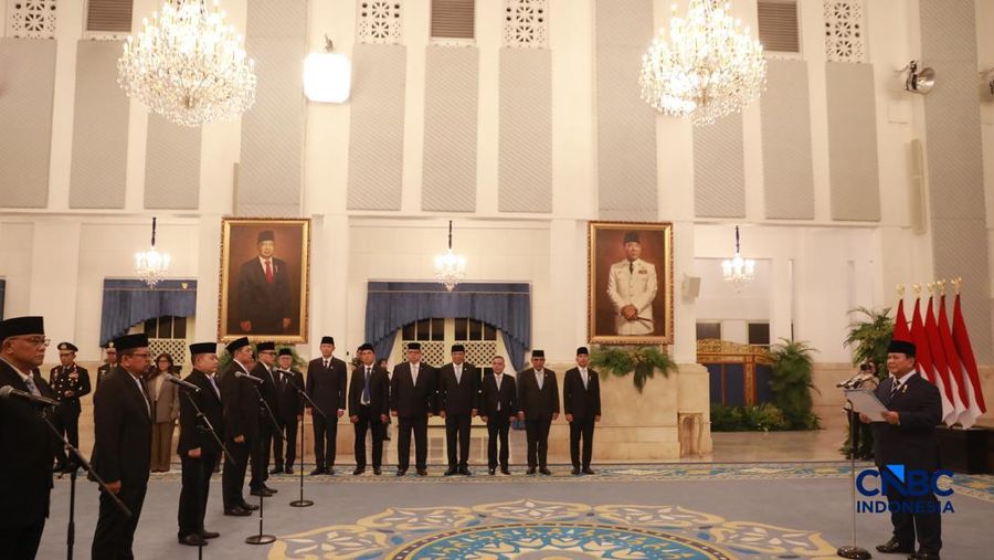 Pelantikan Pejabat Negara/Pemerintah oleh Presiden RI, Istana Negara, Jakarta, Senin (27/4/2026). (CNBC Indonesia/Muhammad Sabki)