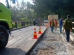 Perbaikan Jembatan Tukad Sanghyang Dikebut, Lalin Denpasar-Gilimanuk Buka Tutup